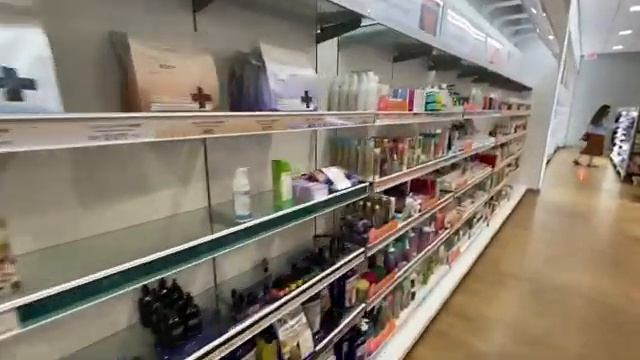 США ШОПИНГ Влог Обзор магазина Ульта | Цены и ассортимент косметики в Америке смотреть онлайн