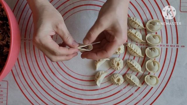 Как быстро налепить 6 видов вкусных пельменей!How to quickly roll up 6 types of delicious dumplings смотреть онлайн