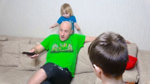 НАДОЕЛО БЫТЬ ОДИНАКОВЫМИ. «ПРОБЛЕМЫ» БЛИЗНЕЦОВ) скетчи от масиков