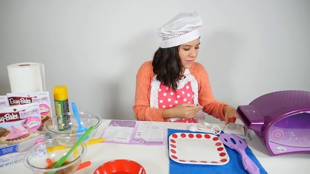 Toy Kitchen For Kids. Easy Bake Oven & Pretzels