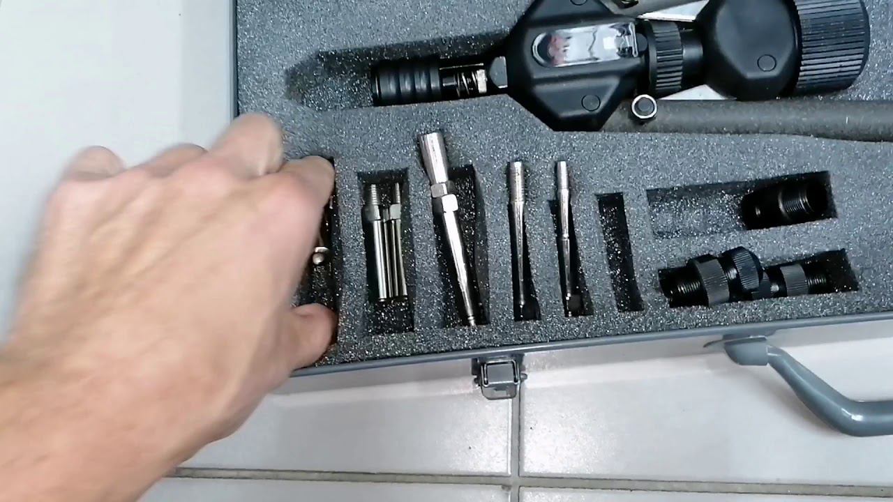 Aвтомеханик Денчик