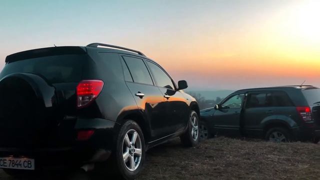 Suzuki Grand Vitara & Toyota Rav4