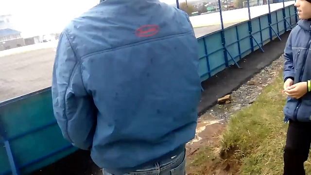 ФОНТАН ИЗ ШЛАНГА | МОЕМ АСФАЛЬТ? смотреть онлайн