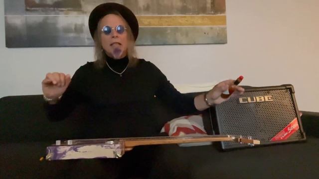 Playing Led Zeppelin with a Tabasco Bottle and a Cigar Box Guitar In My Time Of Dying Willie Johnso смотреть онлайн