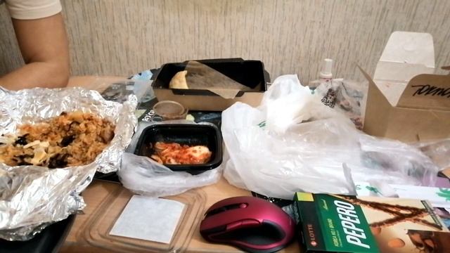 Доставка еды, продуктов, товаров с Озон смотреть онлайн