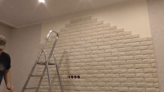 Установка гипсовой плитки на стену. Быстрый метод - клеим на герметик.Декоративный камень ГРАНИТ. смотреть онлайн
