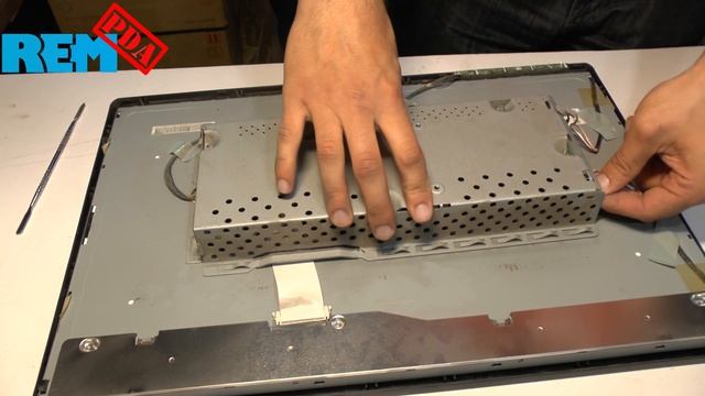 Разборка и ремонт монитора LG W2242S смотреть онлайн