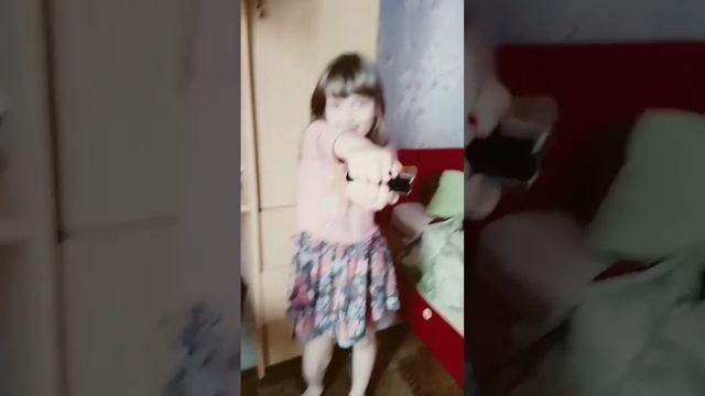 опять у Лены нет бабла?? смотреть онлайн