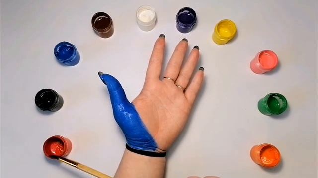 СЕМЬЯ пальчиков Песенка про пальчики для малышей на русском. Разноцветные пальчики смотреть онлайн