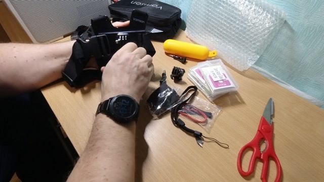 Распаковка. Защитные стекла + набор аксессуаров для DJI OSMO ACTION смотреть онлайн