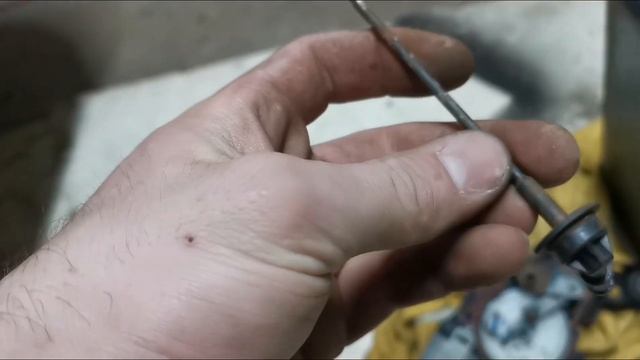 Audi A6 Ремонт заднего омывателя стекла Как снять обшивку двери багажника и задний моторчик дворник