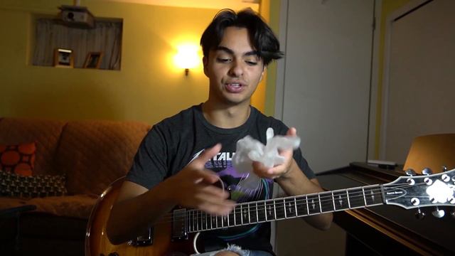 I Played Guitar With 5 Different Type of Gloves - Which One Played The Best? смотреть онлайн