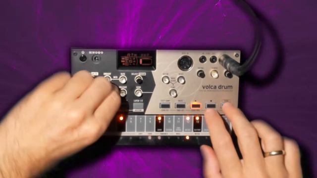 Korg Volca Drum - 130 BPM Tek смотреть онлайн