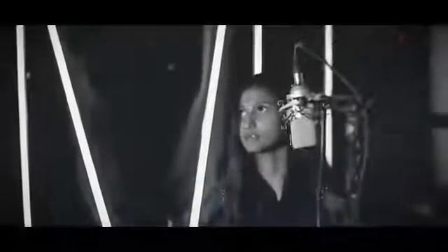 Lal Shari poria konna || Female version смотреть онлайн