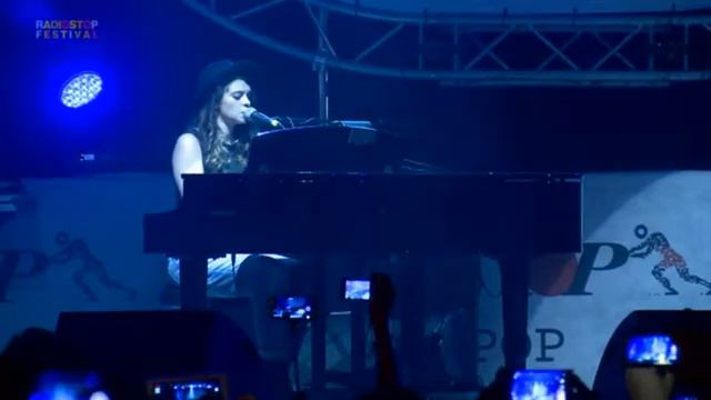 Francesca Michielin - L' Amore Esiste - Live - Radio Stop Festival 05 07 2015