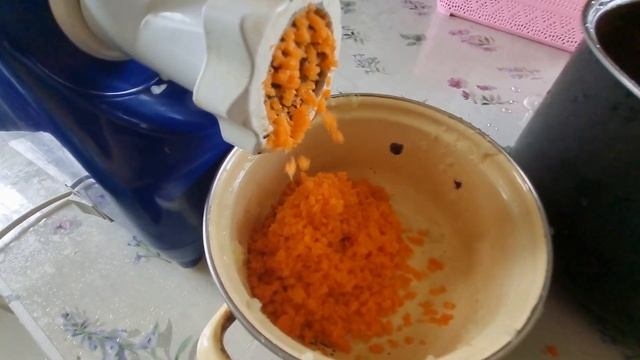 Кабачковая икра на зиму... смотреть онлайн