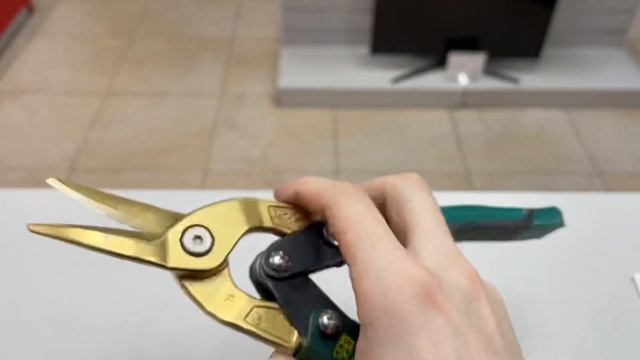 Ножницы по металлу Kraftool смотреть онлайн
