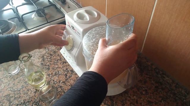 5 DAKİKADA SARIMSAKLI MAYONEZ NASIL YAPILIR - ISRARLA TAVSİYE EDERİM! смотреть онлайн
