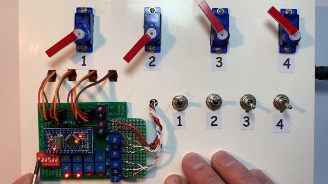 Simple Servo 6 (Model Railway Servo Control)