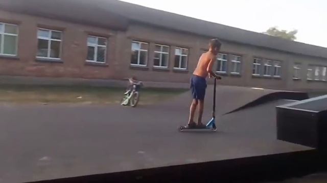 Трюковий самокат смотреть онлайн
