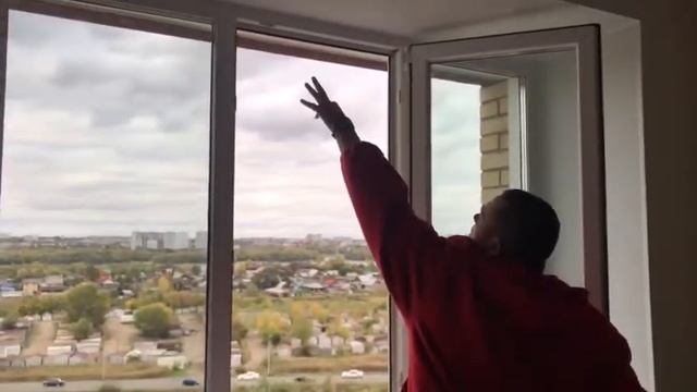 Фурнитура для пластиковых окон Roto Рото плотно закрывается окно - Ремонт окон Омск смотреть онлайн