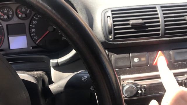 Audi A3 8L hazard switch problem смотреть онлайн