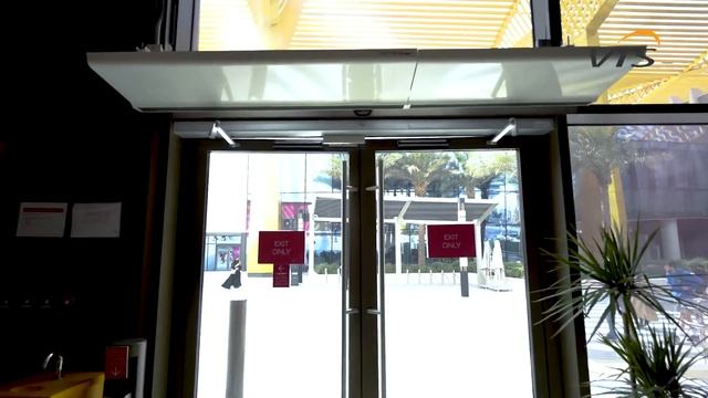 Воздушная завеса WING смотреть онлайн