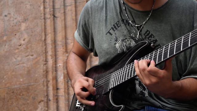 Still Loving you - Amazing Street Electric Guitar Performance - Cover by Damian Salazar смотреть онлайн