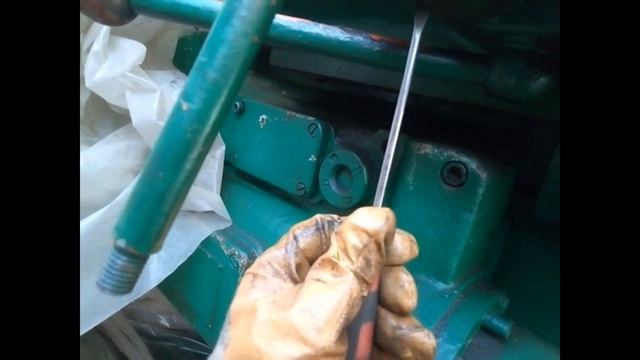 Фрезерный станок 6М12П.Как снять суппорт. смотреть онлайн