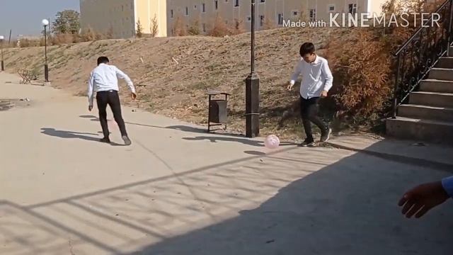 100 СПОСОБОВ ЛОПНУТЬ ШАРИК ! смотреть онлайн