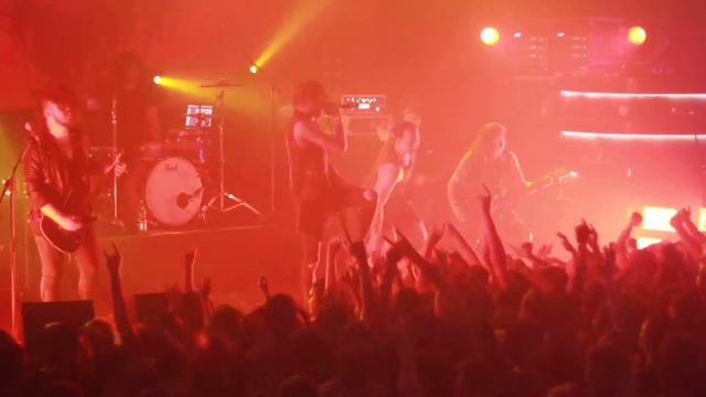 We Butter The Bread With Butter - Backe Backe Kuchen (LIVE 01.05.2016 at Re:Public, Minsk) смотреть онлайн
