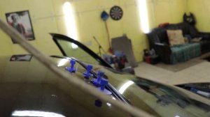 Как выпрямить вмятину на крыше? Показываем на примере Лада Калина! Открылся капот на скорости.