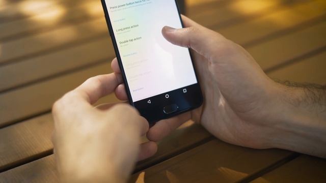 OnePlus 5 Review: The Flagship Imitator? смотреть онлайн
