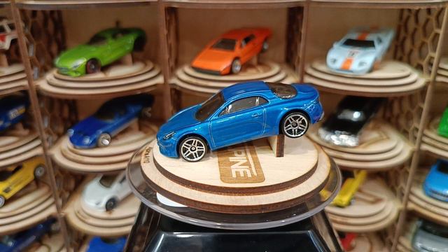 Alpine A110 смотреть онлайн