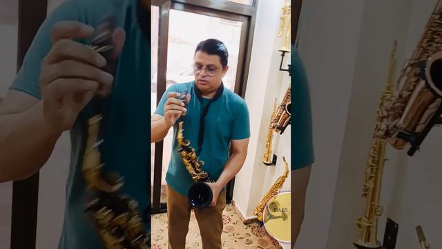 The purple saxophone!! смотреть онлайн