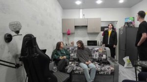 МАФАНЯ ИРЛ ПРАНК ПОЗВАЛИ ДЕВУШЕК НО ПРИШЁЛ БРАТ АУТИСТ