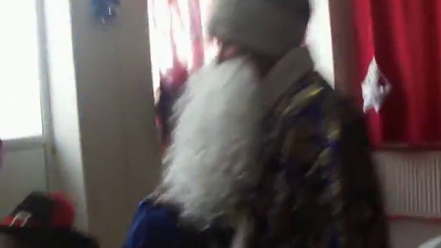 Новогодний хоровод в центре Интерскул. смотреть онлайн