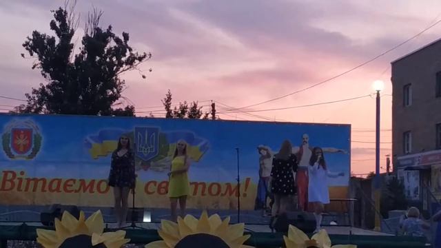 Зразковий вокальний ансамбль "БАРВІНОЧОК" (старша група) смотреть онлайн