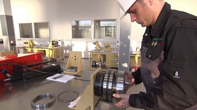 Монтаж подшипников различным инструментом смотреть онлайн