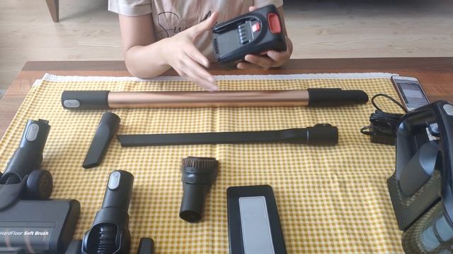 BOSCH Unlimited Gen2 Serie 8 ProParquet (BCS8214PRQ) Şarjlı Dikey Süpürge смотреть онлайн