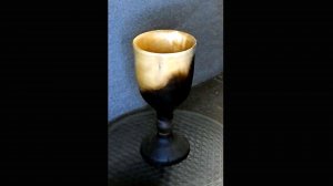 Береза. Кубок... Чаша... Бокал...Что это? Не знаю. Но кваску я из этого обязательно дерябну :)