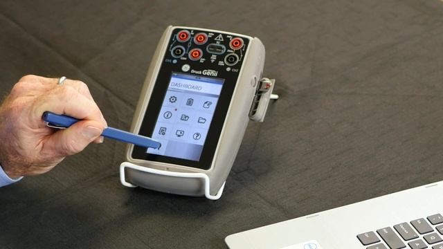 Druck DPI 620 Genii - How to Upgrade HART Drivers and Firmware смотреть онлайн