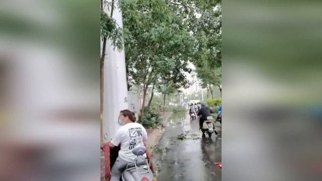 China is paralyzed! Strong hurricane and hail hit Hebei province смотреть онлайн