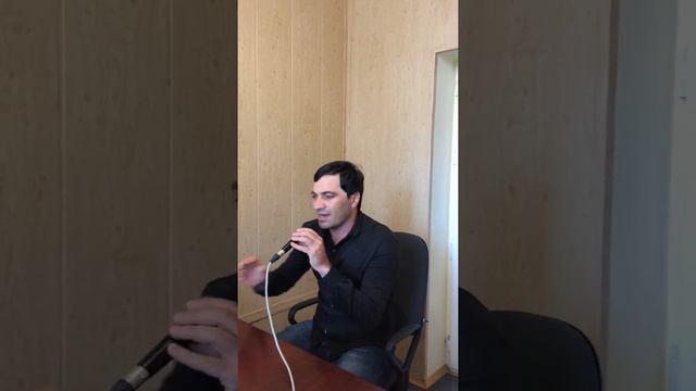 Московская песня Поет Абхаз) смотреть онлайн