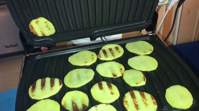 Готовлю на гриле филе курицы и овощи. смотреть онлайн