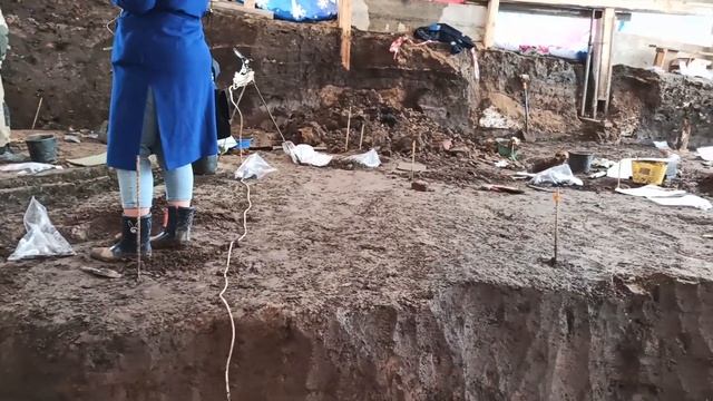 На Красной площади идут археологические раскопки смотреть онлайн