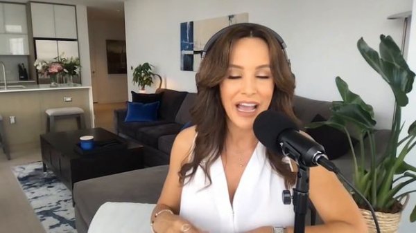 Lisa Ann brings you - The Lisa Ann Experience "Going Independent"
