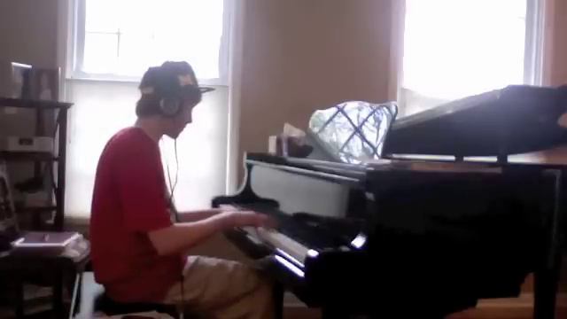 Black and Yellow Piano Cover смотреть онлайн