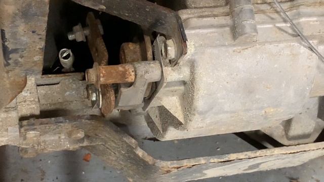 Belle BMD300 mini dumper it needs fixing! Belt, cables, welding and tyres смотреть онлайн
