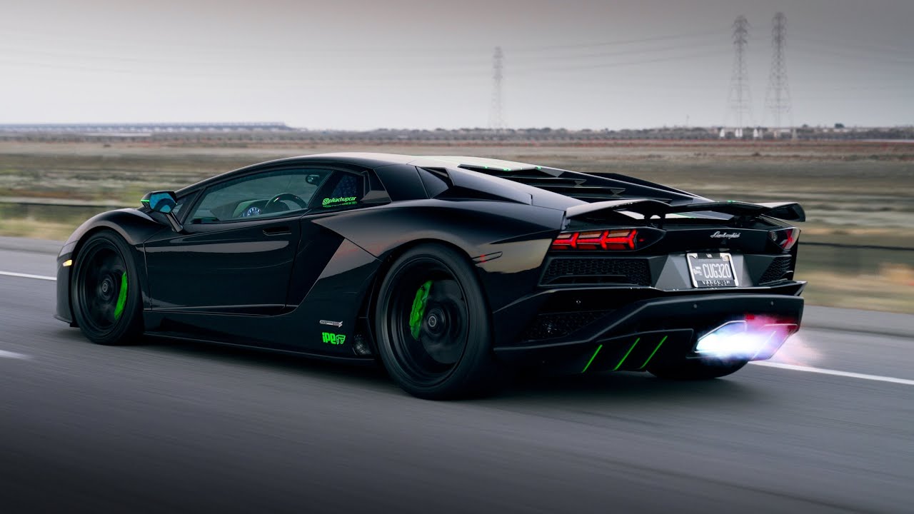 Flame Spitting Aventador S in [4K] смотреть онлайн